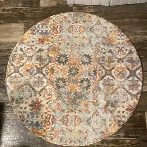36” round muted rug